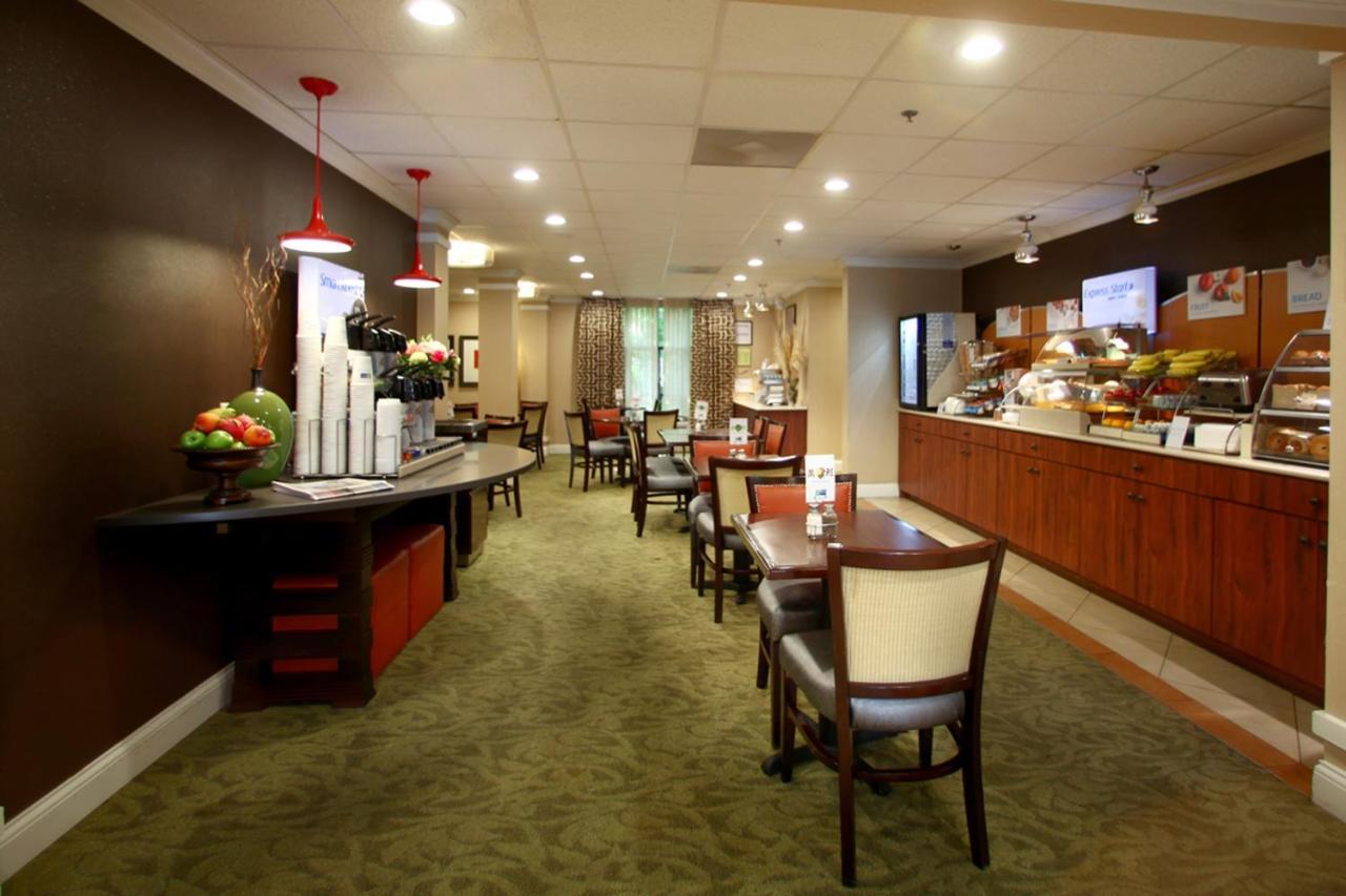 Holiday Inn Express Hotel & Suites - Atlanta/Emory University Area By Ihg Decatur Exterior foto